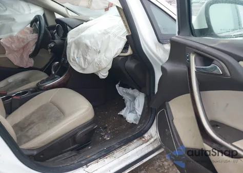 2015 Buick Verano Convenience Group из США, поврежденный, VIN 1G4PR5SK3F4184427